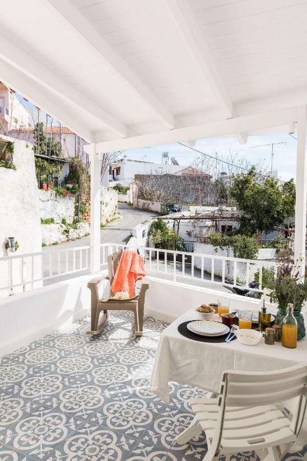 Little Mimosa * Chania (Crete)